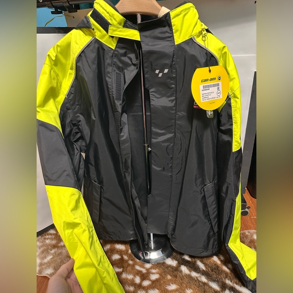 NWT BRP/CanAm Rain Jacket Unisex